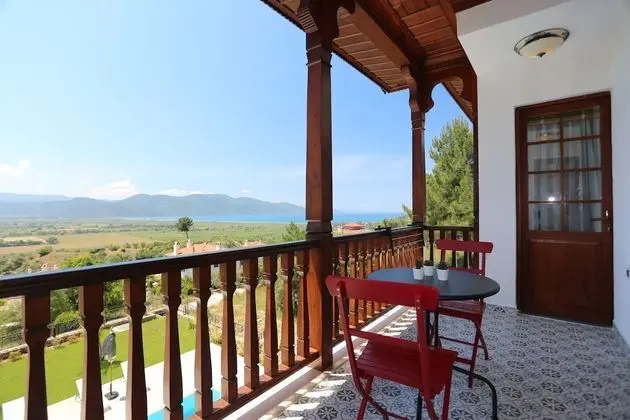 Exclusive Apartment, Sea View