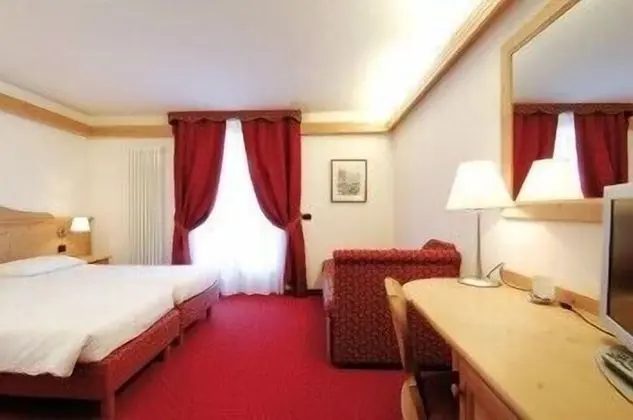 Tek Büyük veya İki Ayrı Yataklı Oda (Spa Access)