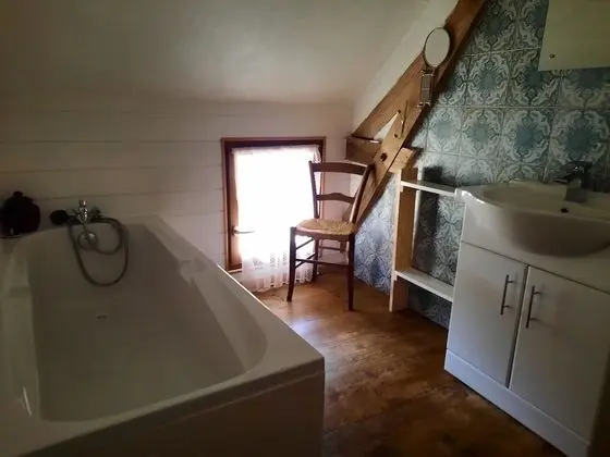 Kır Evi, Banyolu/Duşlu
