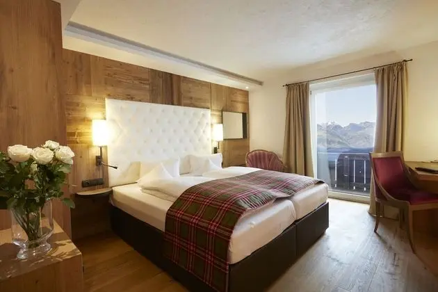 Classic Tek Büyük Yataklı Oda