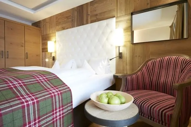 Classic Tek Büyük Yataklı Oda