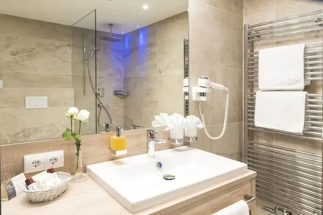 Classic Tek Büyük Yataklı Oda