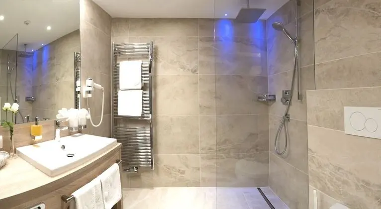 Classic Tek Büyük Yataklı Oda