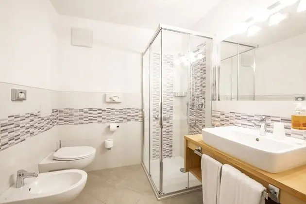 Standard Tek Büyük veya İki Ayrı Yataklı Oda, Balkon, Dağ Manzaralı