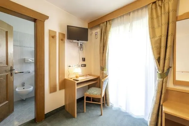 Tek Kişilik Oda, Balkon, Dağ Manzaralı