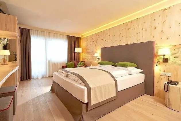 Standard Tek Büyük Yataklı Oda, Balkon, Dağ Manzaralı