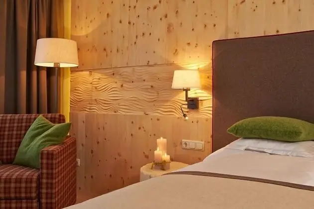 Standard Tek Büyük Yataklı Oda, Balkon, Dağ Manzaralı