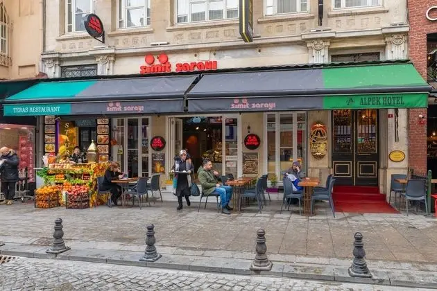 Superior Tek Büyük veya İki Ayrı Yataklı Oda