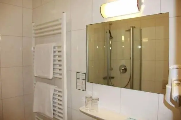 Standard Üç Kişilik Oda, Dağ Manzaralı