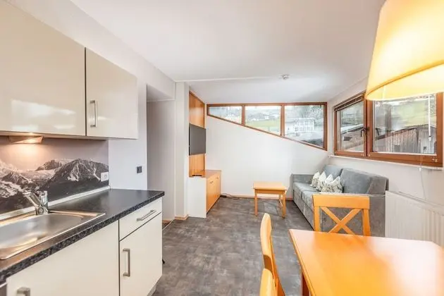 Apart Daire, 2 Yatak Odası, Balkon