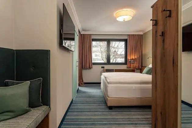 Classic Tek Büyük Yataklı Oda