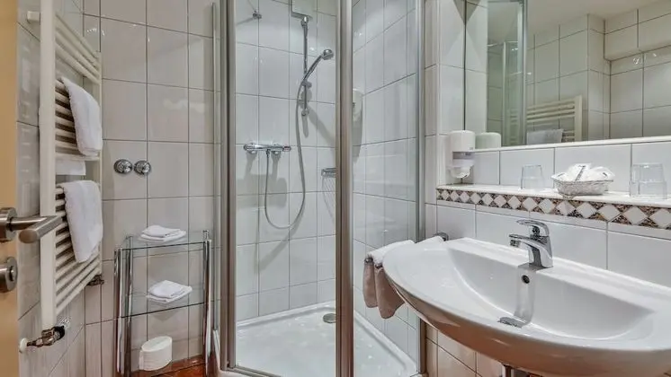 Classic Tek Büyük Yataklı Oda