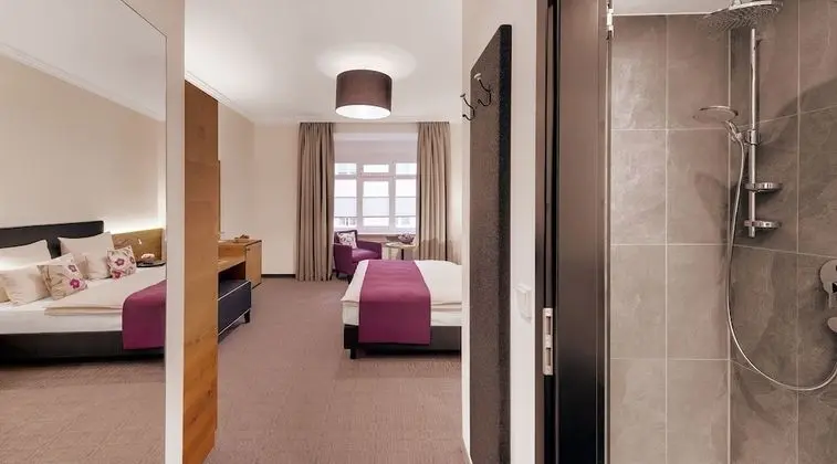 Comfort Tek Büyük Yataklı Oda (Alpenchic)