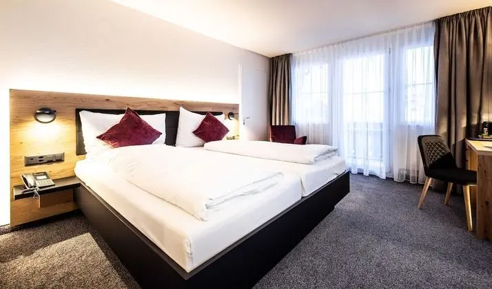 Comfort Tek Büyük Yataklı Oda