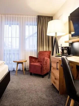 Comfort Tek Büyük Yataklı Oda