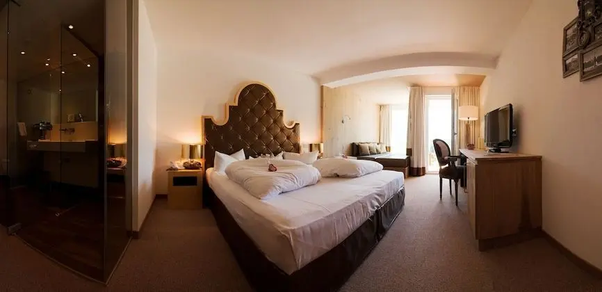 Panoramic Tek Büyük Yataklı Oda, Balkon, Dağ Manzaralı