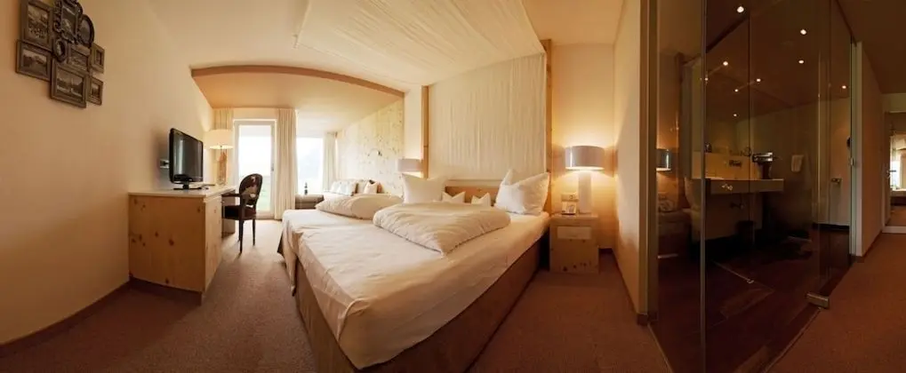 Panoramic Tek Büyük Yataklı Oda, Balkon, Dağ Manzaralı