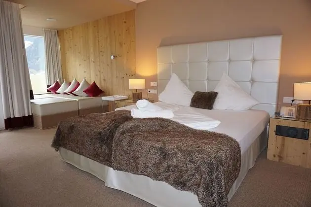 Panoramic Tek Büyük Yataklı Oda, Balkon, Dağ Manzaralı