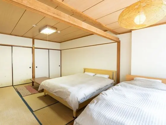 Family Dört Kişilik Oda, Sigara İçilmez (Western Japanese, w/ Toilet, w/o TV)