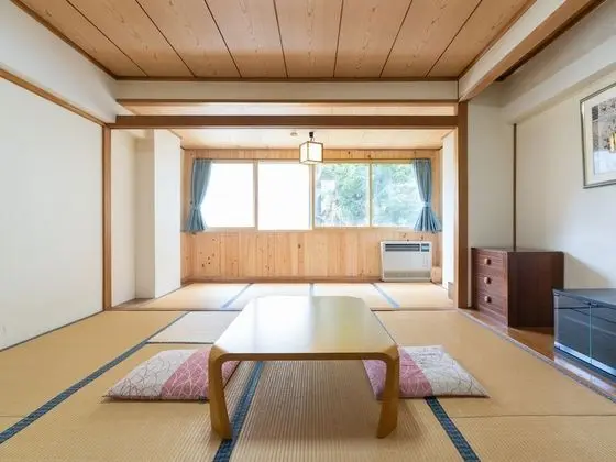 Family Oda, Sigara İçilmez (Japanese Style, w/ Toilet, w/o TV)