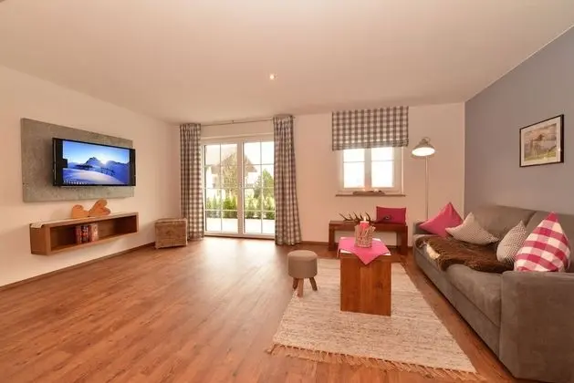 Traditional Daire, Engellilere Uygun, Dağ Manzaralı (201 | silberDISTEL )