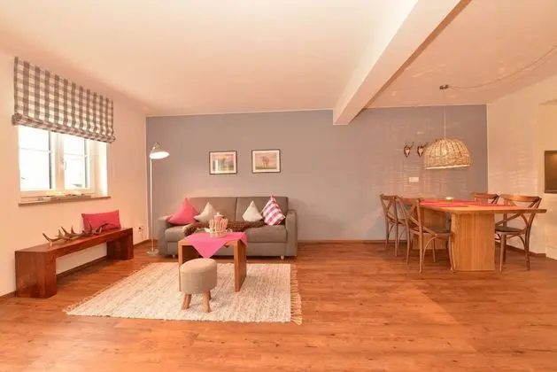 Traditional Daire, Engellilere Uygun, Dağ Manzaralı (201 | silberDISTEL )