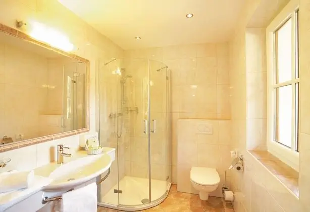 Comfort Tek Büyük Yataklı Oda, Balkon, Dağ Manzaralı (Sonnenstrahl)