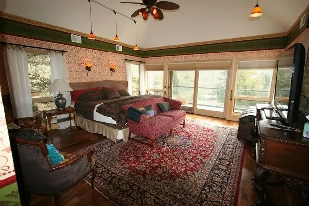 Grand Master Suite
