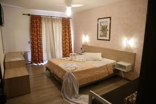 Standard Tek Büyük veya İki Ayrı Yataklı Oda
