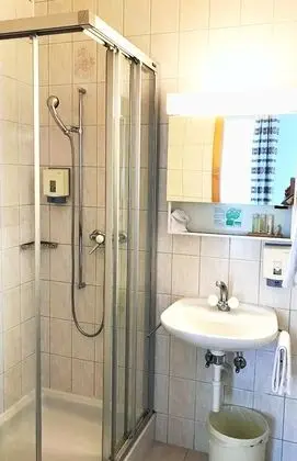 Basic Tek Büyük Yataklı Oda