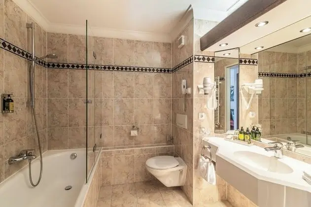 Comfort Tek Büyük Yataklı Oda
