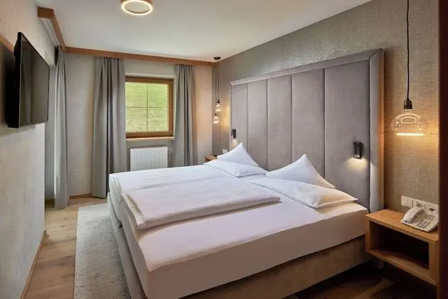 Süit, Balkon, Dağ Manzaralı (Feuerlilie)