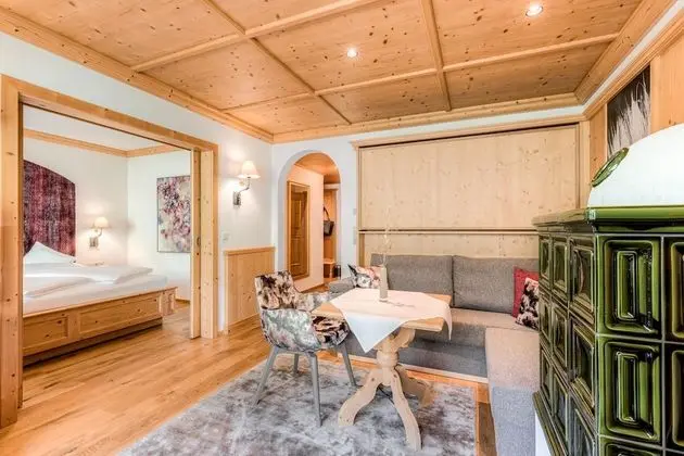 Süit, Balkon (Margerite)