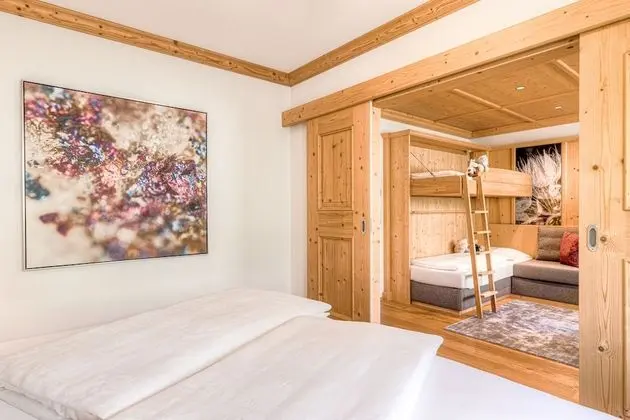 Süit, Balkon (Margerite)