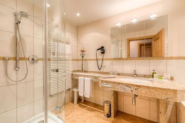 Süit, Balkon (Margerite)