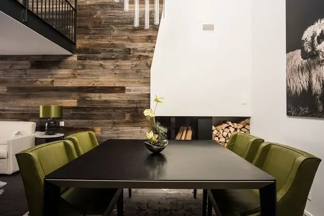 Penthouse Deluxe Suite
