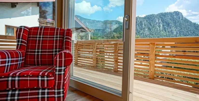 Alpenliebe Superior with Balcony, Boxspingbett, Nespresso machine, LP player