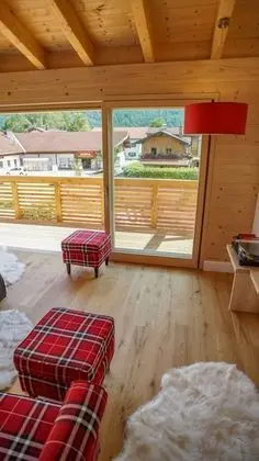 Alpenliebe Superior with Balcony, Boxspingbett, Nespresso machine, LP player
