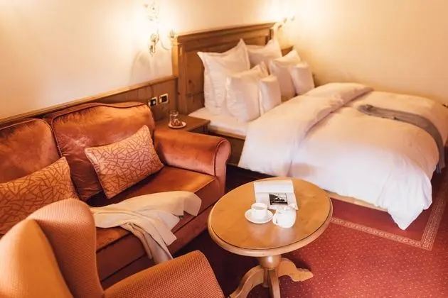 Junior Süit (Belvedere)