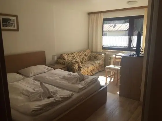 Tek Büyük Yataklı Oda