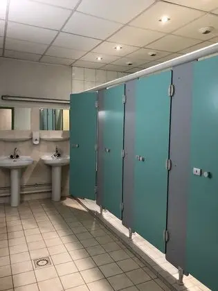 Ortak Ranzalı Oda, Karma Ranzalı Oda, Ortak Banyo