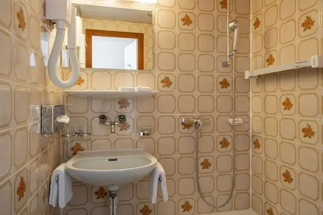 Superior Tek Büyük Yataklı Oda, Balkon, Dağ Manzaralı