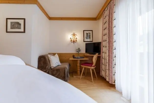 Comfort Tek Büyük Yataklı Oda, Balkon, Dağ Manzaralı