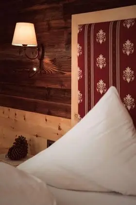 Deluxe Tek Büyük Yataklı Oda, Balkon, Dağ Manzaralı