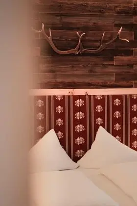 Deluxe Tek Büyük Yataklı Oda, Balkon, Dağ Manzaralı