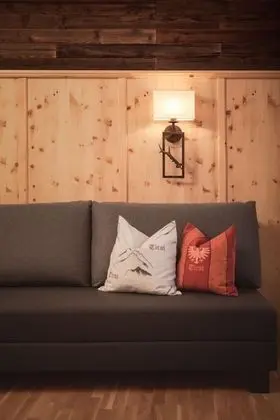 Deluxe Tek Büyük Yataklı Oda, Balkon, Dağ Manzaralı