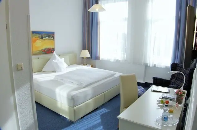 Comfort Tek Büyük Yataklı Oda