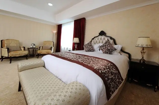 Junior Süit, 1 En Büyük (King) Boy Yatak, Engellilere Uygun, Şehir Manzaralı