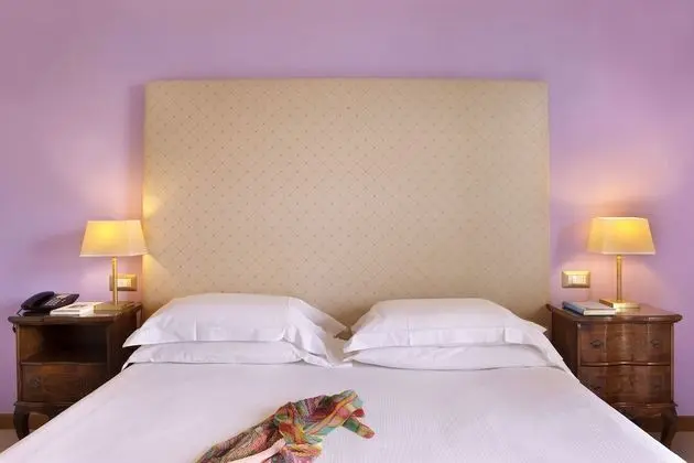 Comfort Tek Büyük veya İki Ayrı Yataklı Oda, Havuz Manzaralı, Havuz Kenarı
