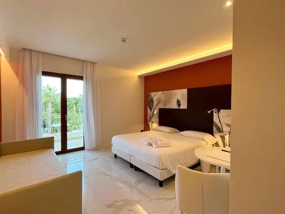 Deluxe Tek Büyük veya İki Ayrı Yataklı Oda